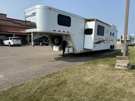 Used 2006 Cimarron Trailers 3H 15.5" LQ Horse Trailer