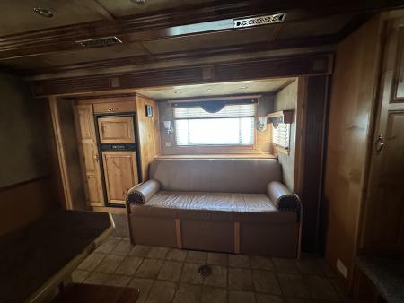 Used 2006 Cimarron Trailers 3H 15.5" LQ Horse Trailer