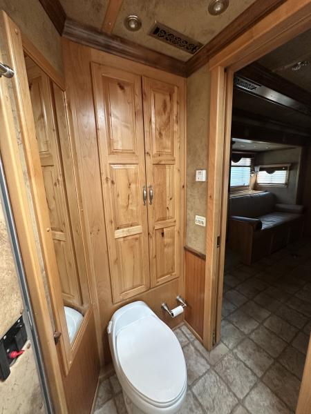 Used 2006 Cimarron Trailers 3H 15.5" LQ Horse Trailer