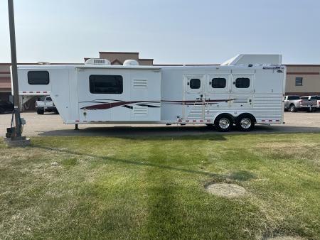 Used 2006 Cimarron Trailers 3H 15.5" LQ Horse Trailer