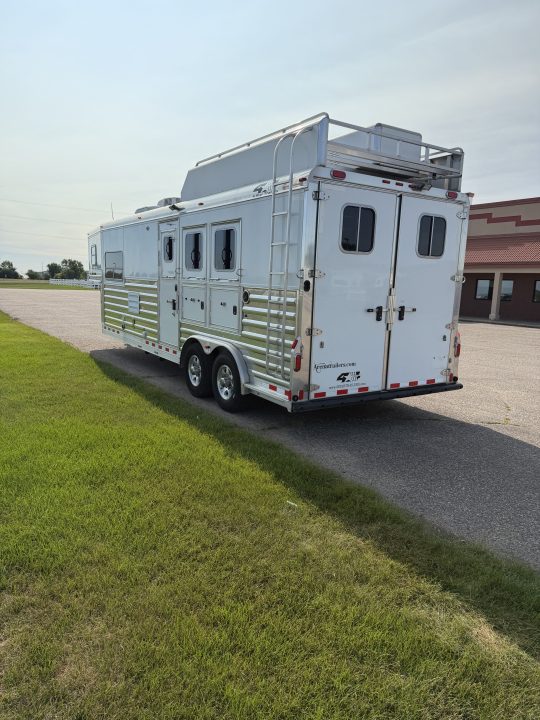 Used 2014 4-Star Trailers 3H 11' Trail Boss LQ Horse Trailer
