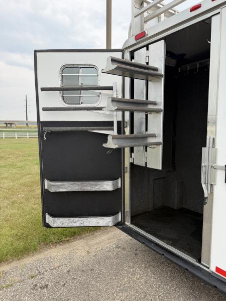 Used 2014 4-Star Trailers 3H 11' Trail Boss LQ Horse Trailer