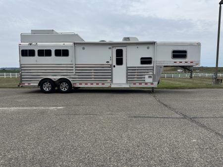 Used 2014 4-Star Trailers 3H 11' Trail Boss LQ Horse Trailer
