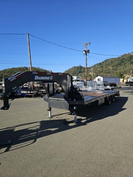 New EQUIPMENT TRAILER 2027 Diamond C FMAX210 25000 GVRW 25' X 102  FLATBED GOOSENECK CARBON METALLIC GRAY