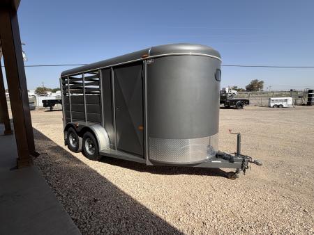 Used 2022 WW 2 HORSE Horse Trailer