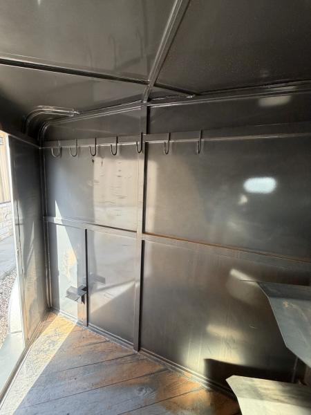 Used 2022 WW 2 HORSE Horse Trailer