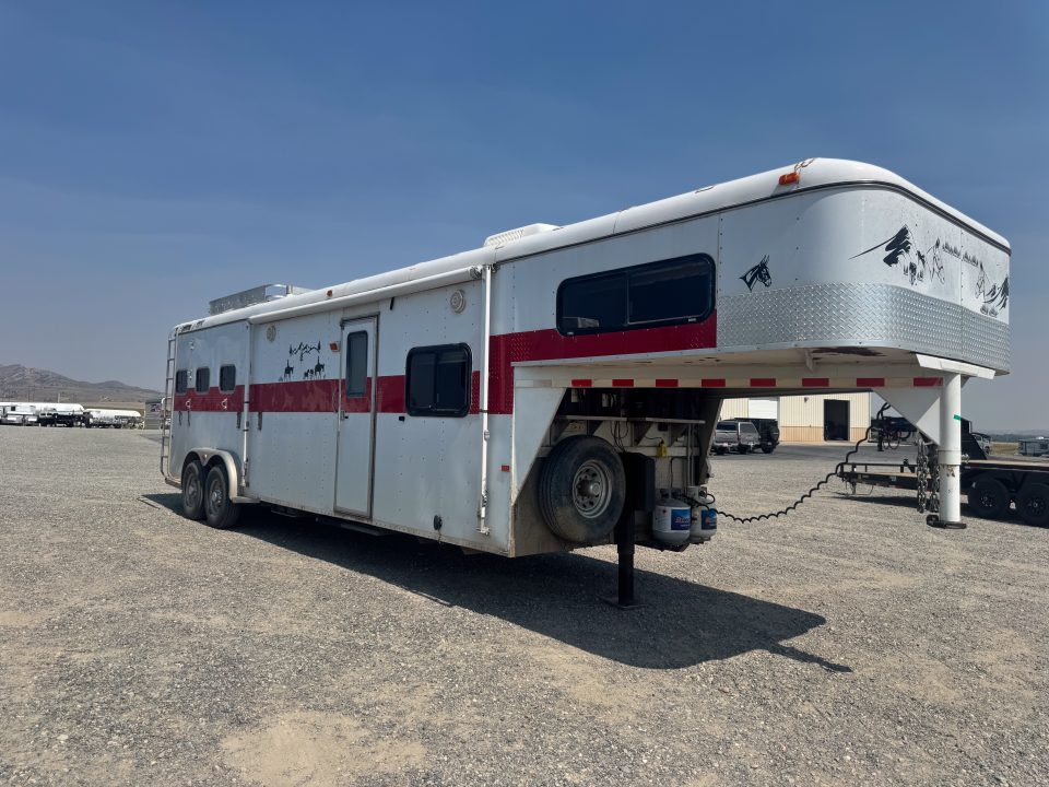 Used 1998 Charmac Trailers 3H LQ Horse Trailer