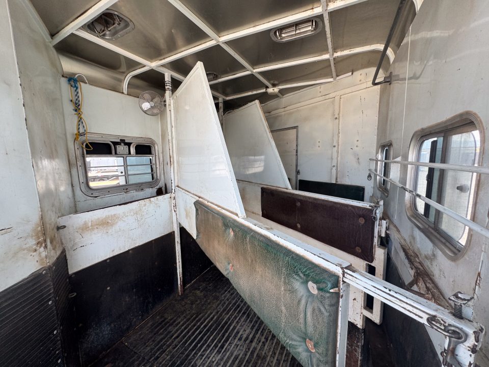 Used 1998 Charmac Trailers 3H LQ Horse Trailer