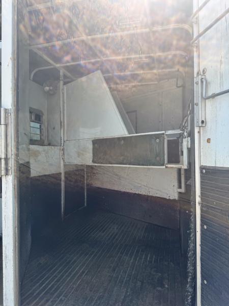 Used 1998 Charmac Trailers 3H LQ Horse Trailer