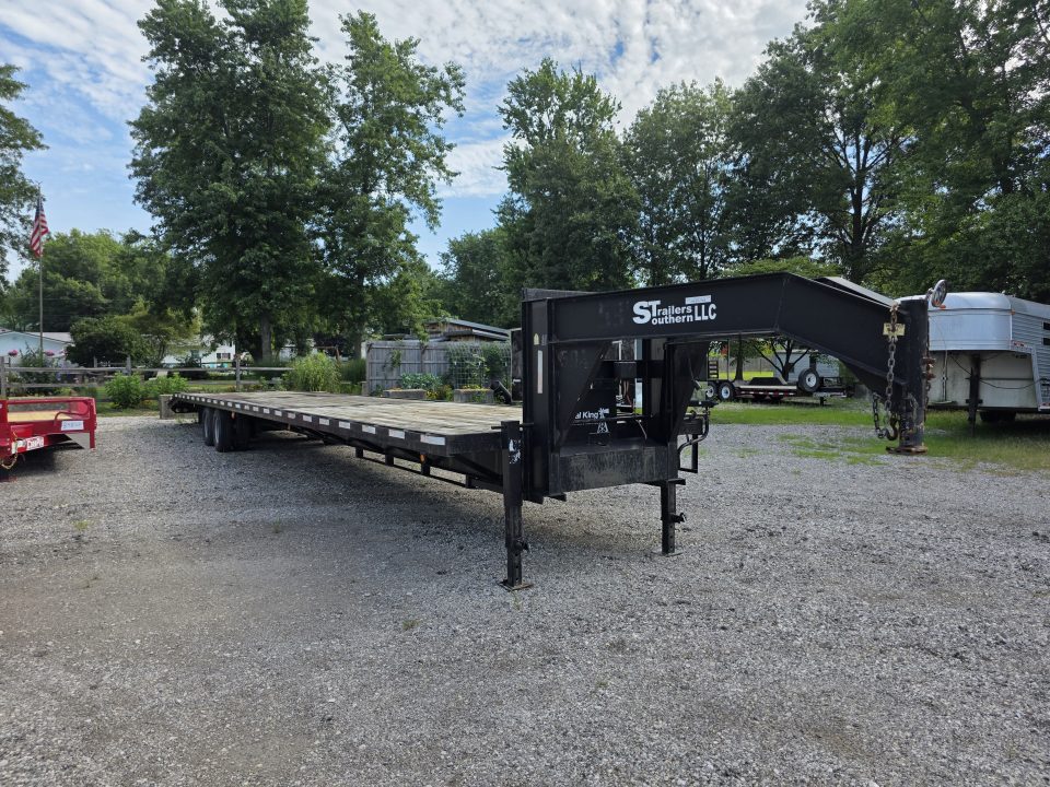 Used 2016 Southern Trailers 50' GOOSENECK Flatbed Trailer