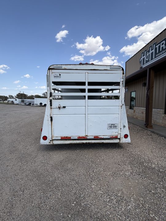 Used 2001 CM Trailers DROVER Horse Trailer