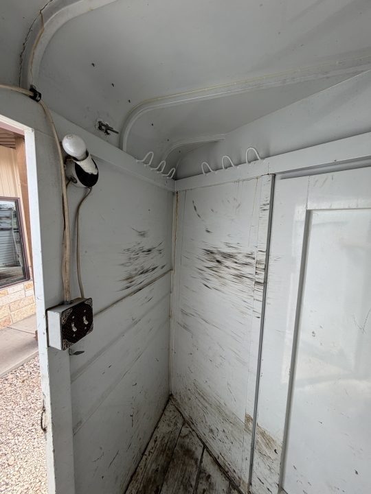 Used 2001 CM Trailers DROVER Horse Trailer
