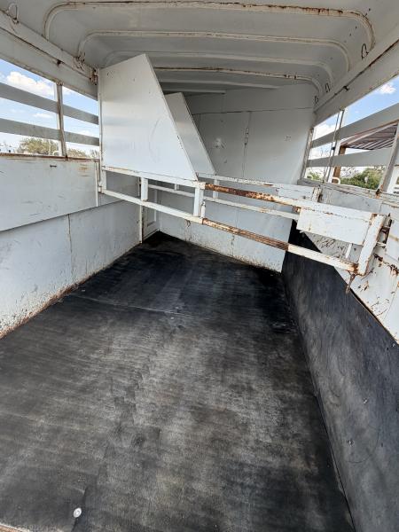 Used 2001 CM Trailers DROVER Horse Trailer