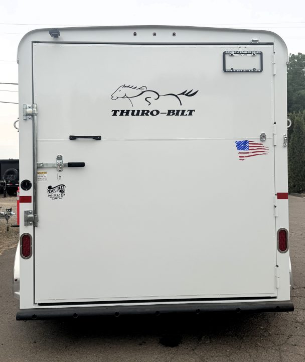 New 2027 Thuro-Bilt Shilo 2H - 1ft added to horse area - Adjustable Dividers Horse Trailer