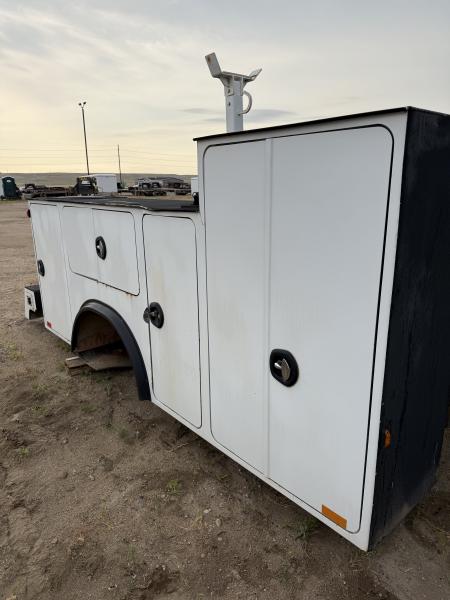 Used 2020 AUTO CRANE BODY 84" CA