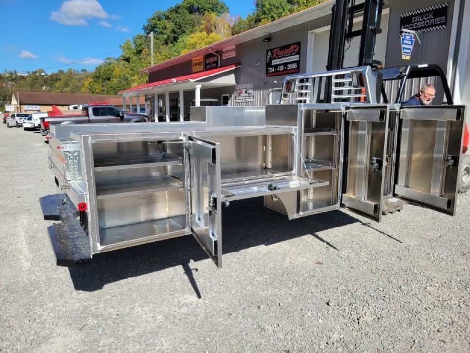 New Zimmerman Aluminum Gooseneck Service Body DRW 84" CA Cab and Chassis Advantage