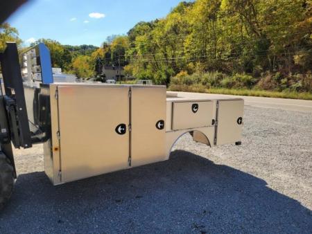 New Zimmerman Aluminum Gooseneck Service Body DRW 84" CA Cab and Chassis Advantage