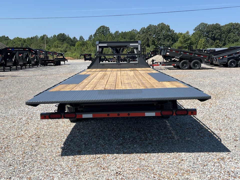 New 2027 Lamar Gooseneck Deckover Tilt | 102" x 26' 21K GVWR