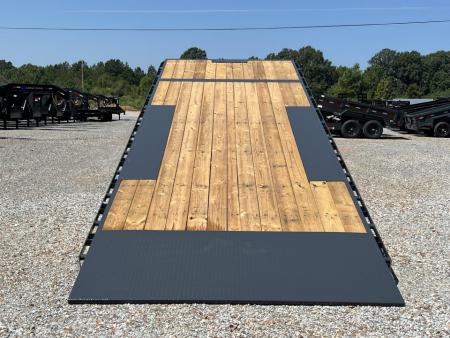 New 2027 Lamar Gooseneck Deckover Tilt | 102" x 26' 21K GVWR