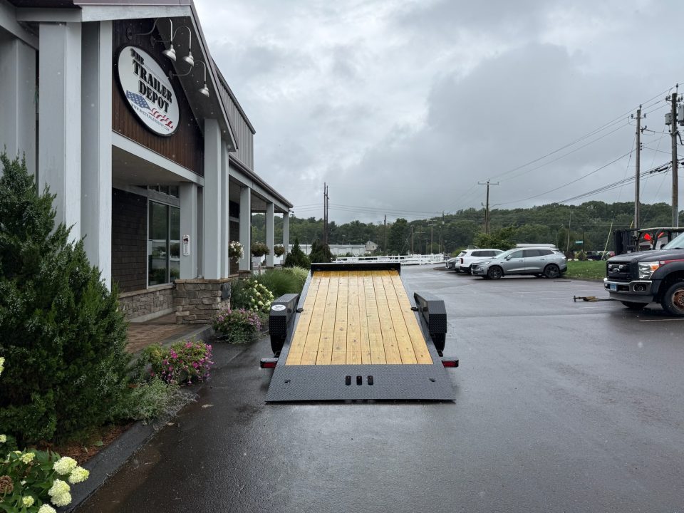 New CAM Superline 7' x 18' Beast Full Tilt Trailer 15.4K