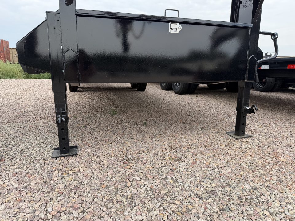 New 2026 Ironman Trailers GN Deckover Trailer
