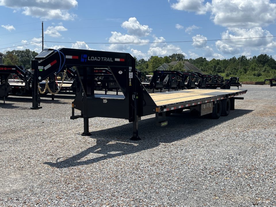 New 2027 Load Trail Gooseneck Hyd Dovetail Trailer | 102" x 32' 24K GVWR