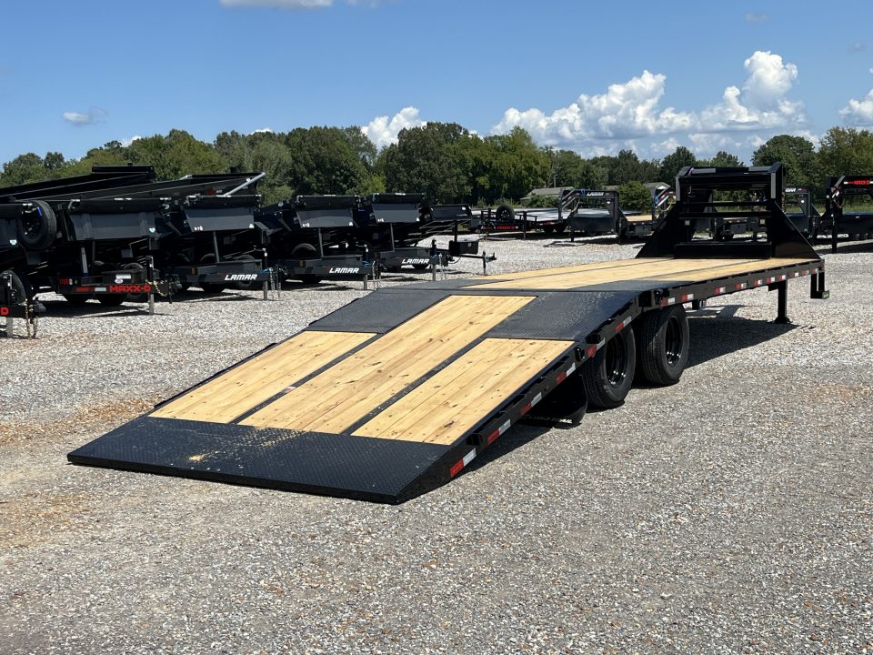 New 2027 Load Trail Gooseneck Hyd Dovetail Trailer | 102" x 32' 24K GVWR