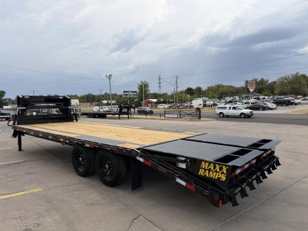 New #038461 2027 DIAMOND T SWF 25 X 102 TANDEM AXLE 14K FLATBED GOOSENECK W/ MAXX RAMPS