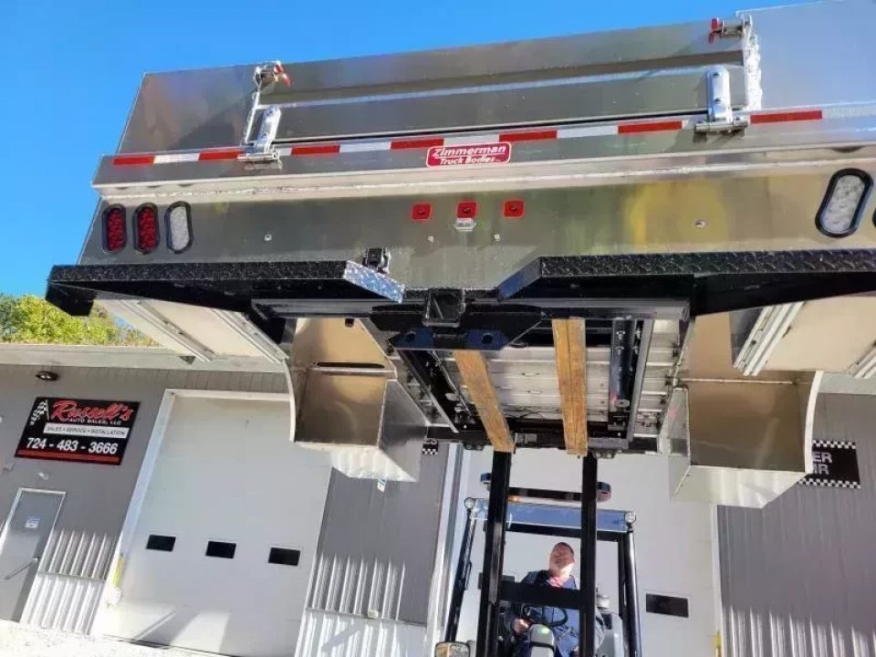 New Zimmerman Aluminum Gooseneck Service Body DRW 8' Pickup Advantage