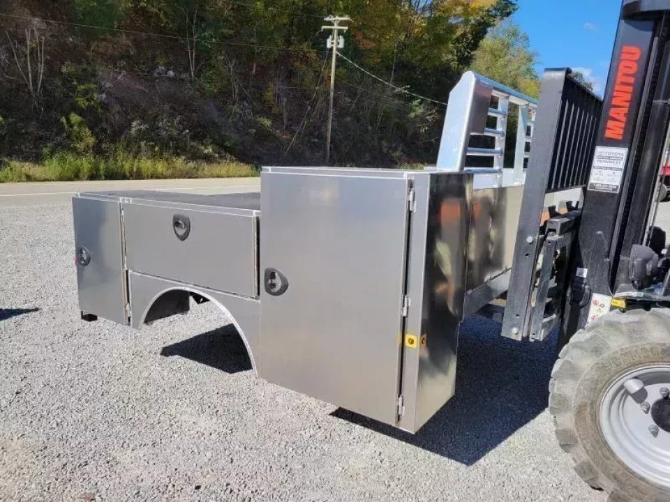 New Zimmerman Aluminum Gooseneck Service Body DRW 8' Pickup Advantage