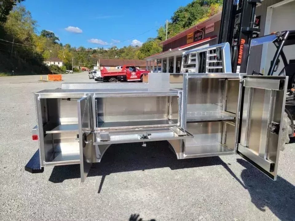 New Zimmerman Aluminum Gooseneck Service Body DRW 8' Pickup Advantage