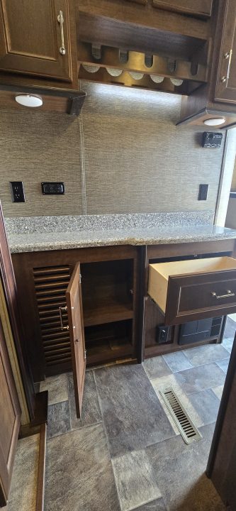 2015 Keystone RV FUZION photo 9