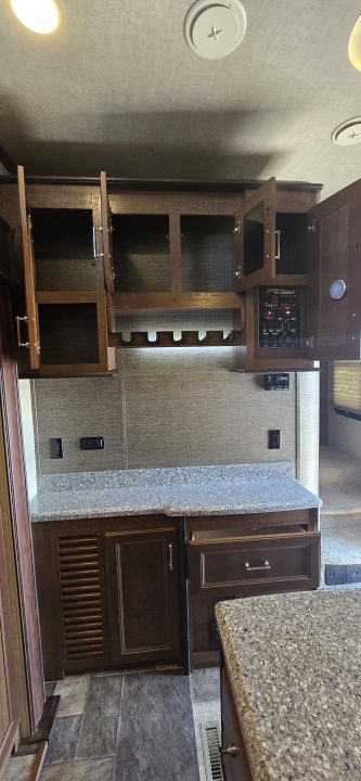 Used 2015 Keystone RV FUZION TOY HAULER FZ42215 Specialty Trailer