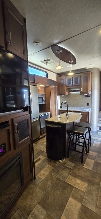 Used 2015 Keystone RV FUZION TOY HAULER FZ42215 Specialty Trailer