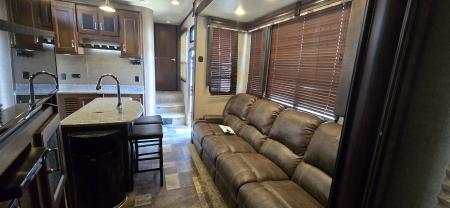 Used 2015 Keystone RV FUZION TOY HAULER FZ42215 Specialty Trailer