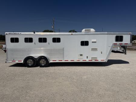 Used 2001 Featherlite 4 Horse Gooseneck Living Quarters Horse Trailer
