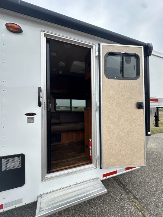 Used 2023 Lakota 2H 7' LQ AC27 Horse Trailer