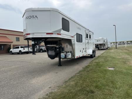 Used 2023 Lakota 2H 7' LQ AC27 Horse Trailer