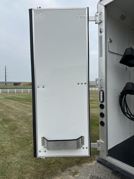 Used 2023 Lakota 2H 7' LQ AC27 Horse Trailer