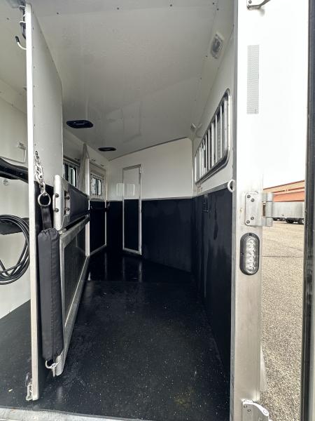 Used 2023 Lakota 2H 7' LQ AC27 Horse Trailer