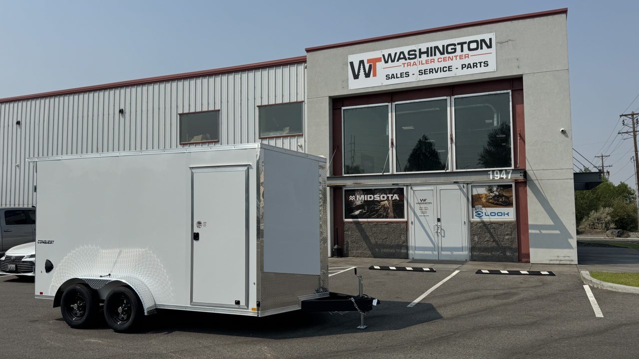 New 2027 Formula Trailers 7 x 14 Conquest SE Flat Top Sloped V-nose 7k Cargo / Enclosed Trailer