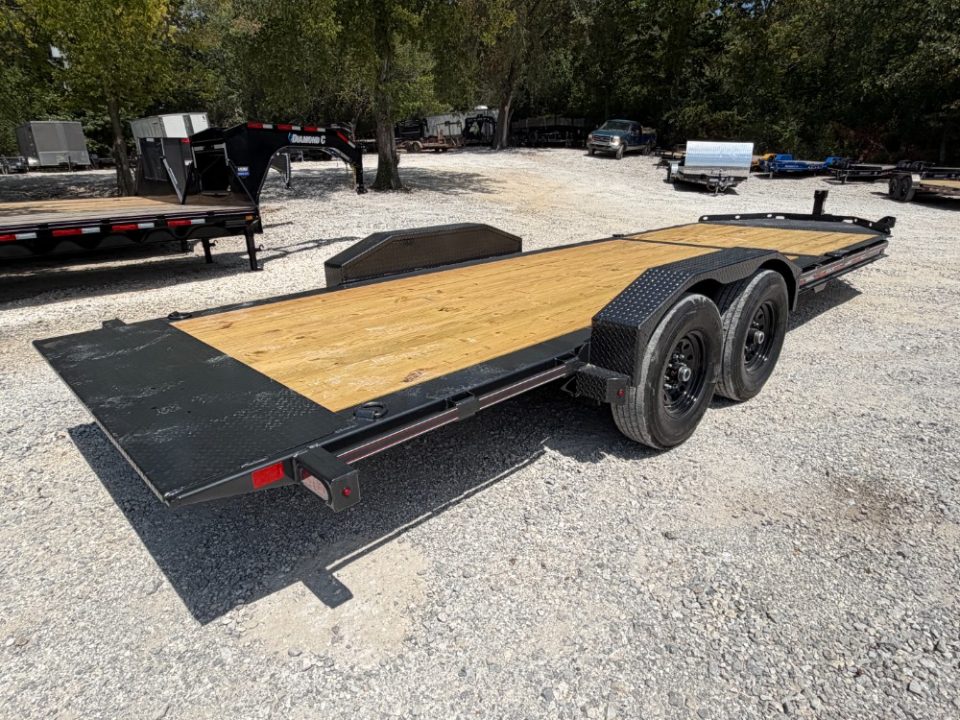 New 2027 Diamond C Trailers 15.5K HDT 207 Package 22'X82" Equipment Trailer