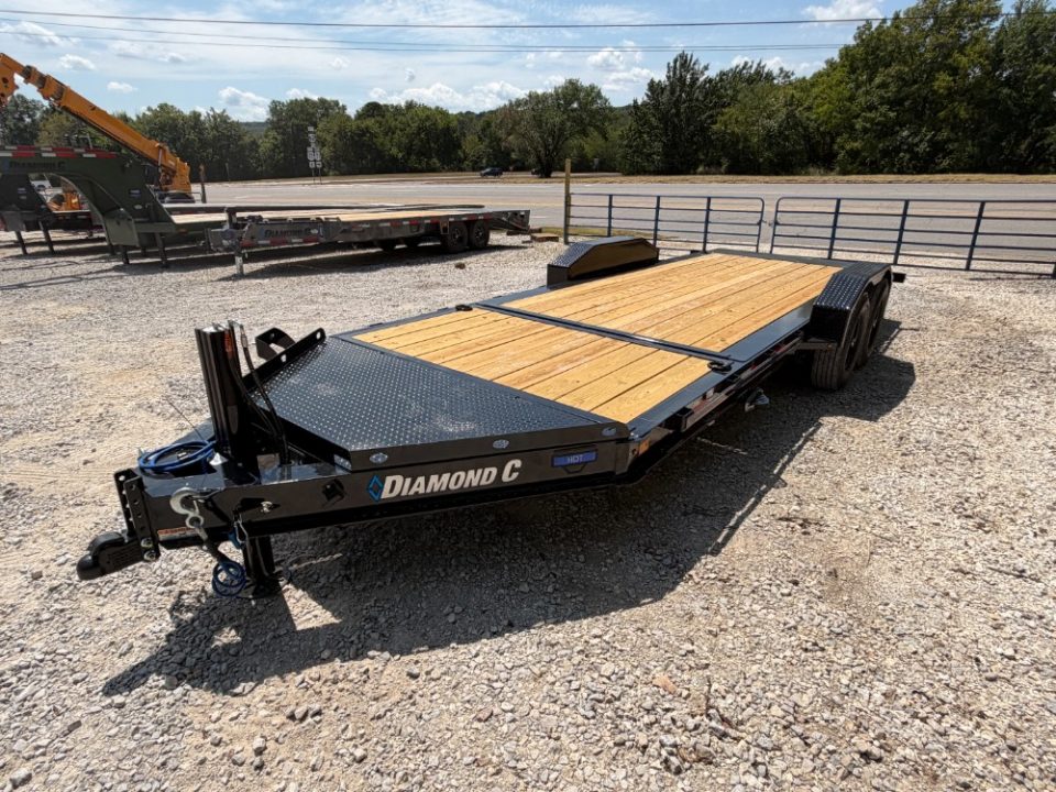 New 2027 Diamond C Trailers 15.5K HDT 207 Package 20'X82" Equipment Trailer