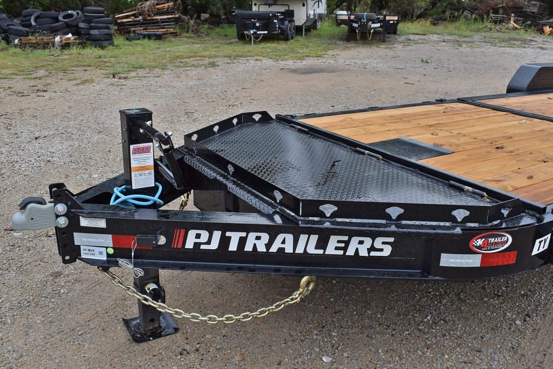 New 2027 PJ Trailers TY22-14K