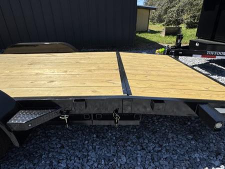 New 2027 Blazer 82 x24' Econo Wood Floor Car Hauler