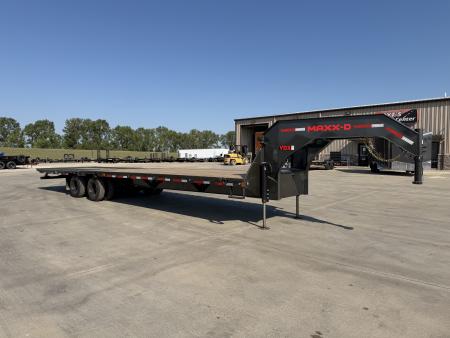 New 2027 MAXX-D 102 X 34 YDX Gooseneck Hydraulic Dovetail Trailer