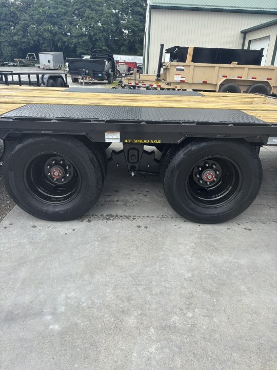 New 2027 Big Tex Trailers 28+5 22GN Deckover Trailer