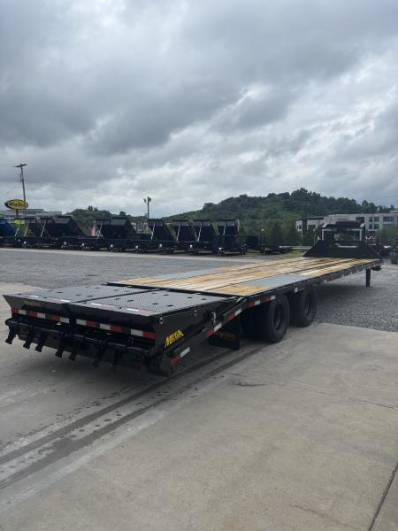 New 2027 Big Tex Trailers 28+5 22GN Deckover Trailer