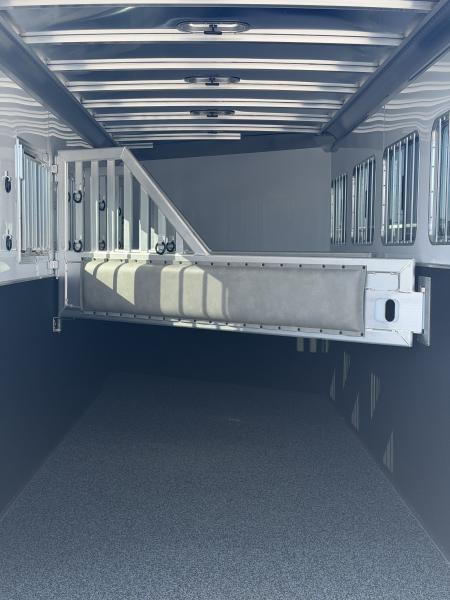 New 2026 Featherlite 4 Horse Gooseneck Premier Tack Horse Trailer