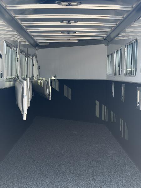New 2026 Featherlite 4 Horse Gooseneck Premier Tack Horse Trailer